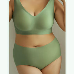 Comfortable Seamless Bra and Panty Sets for Full-Figured Women