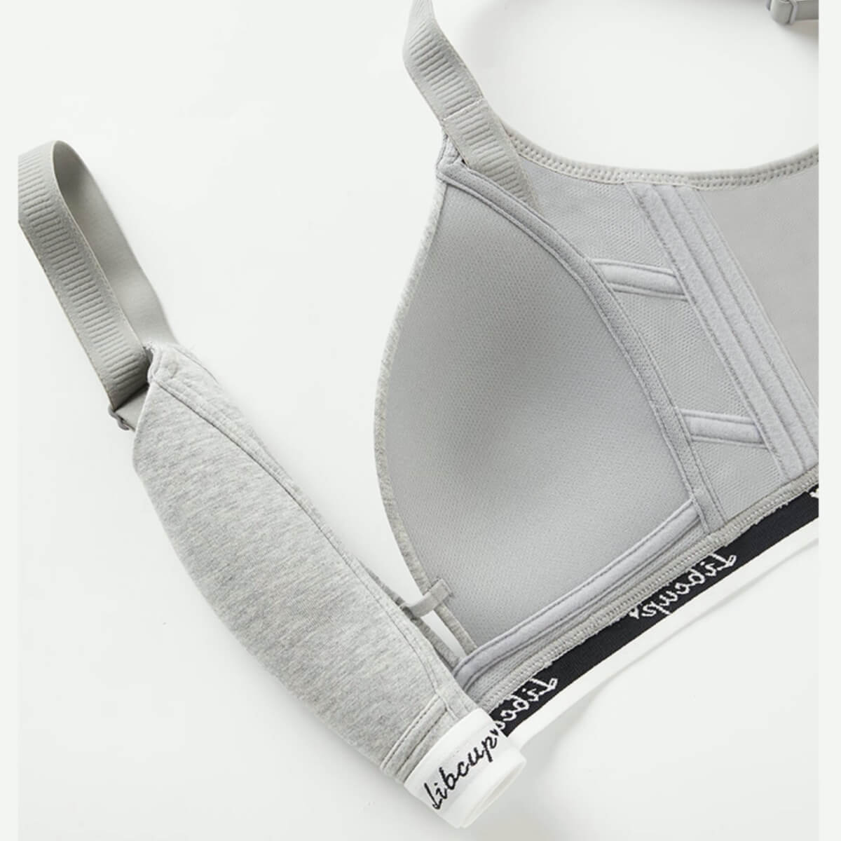 Seamless Wireless Minimizing Large Size Deep V Triangle Cup Bra