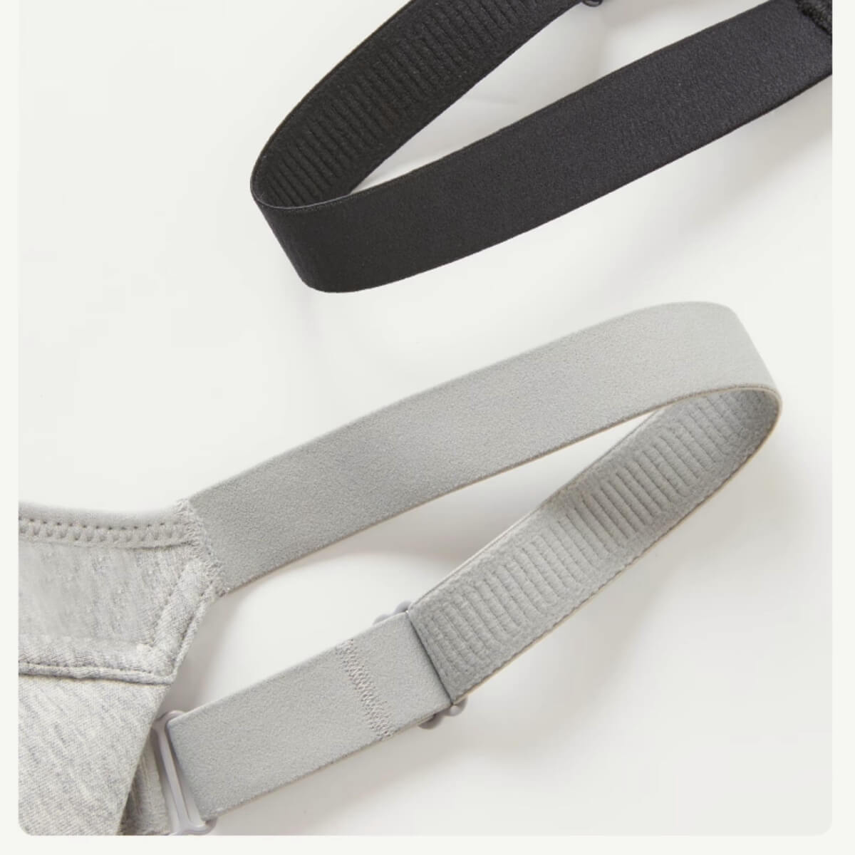 Seamless Wireless Minimizing Large Size Deep V Triangle Cup Bra