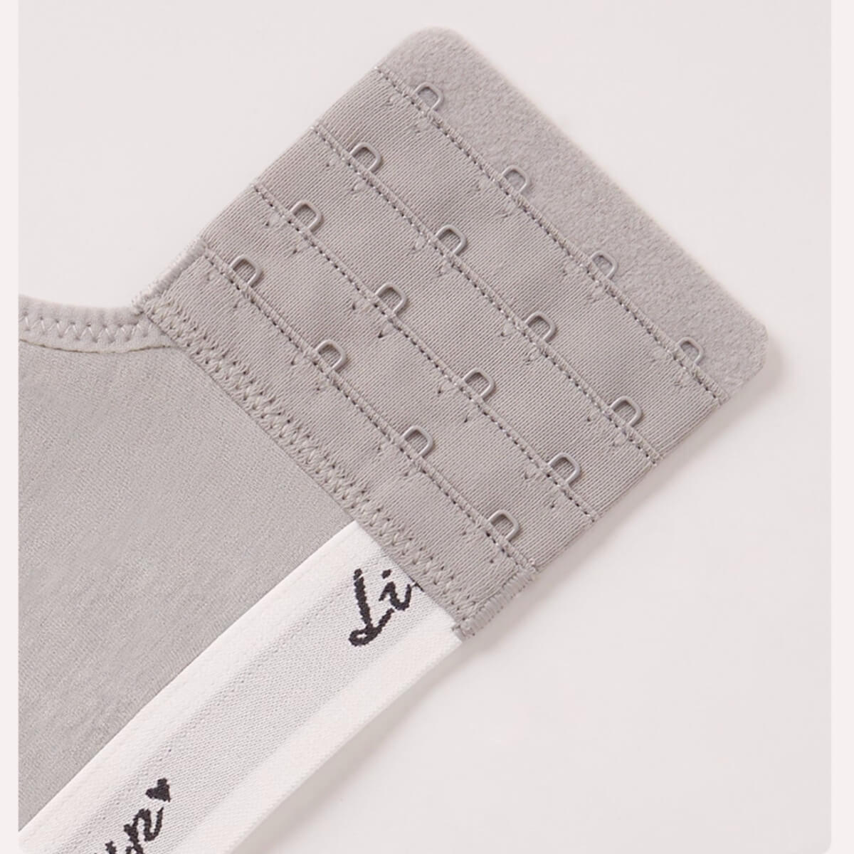 Seamless Wireless Minimizing Large Size Deep V Triangle Cup Bra