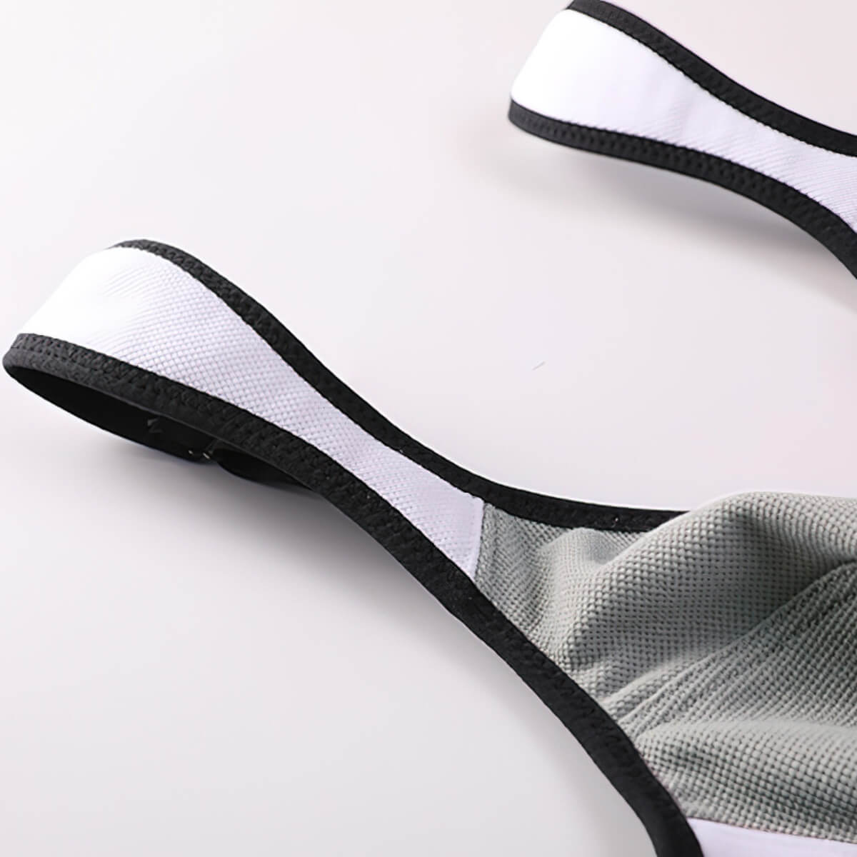 Moisture-wicking Bounce Control Back Closure Sports Bra - Okay Trendy