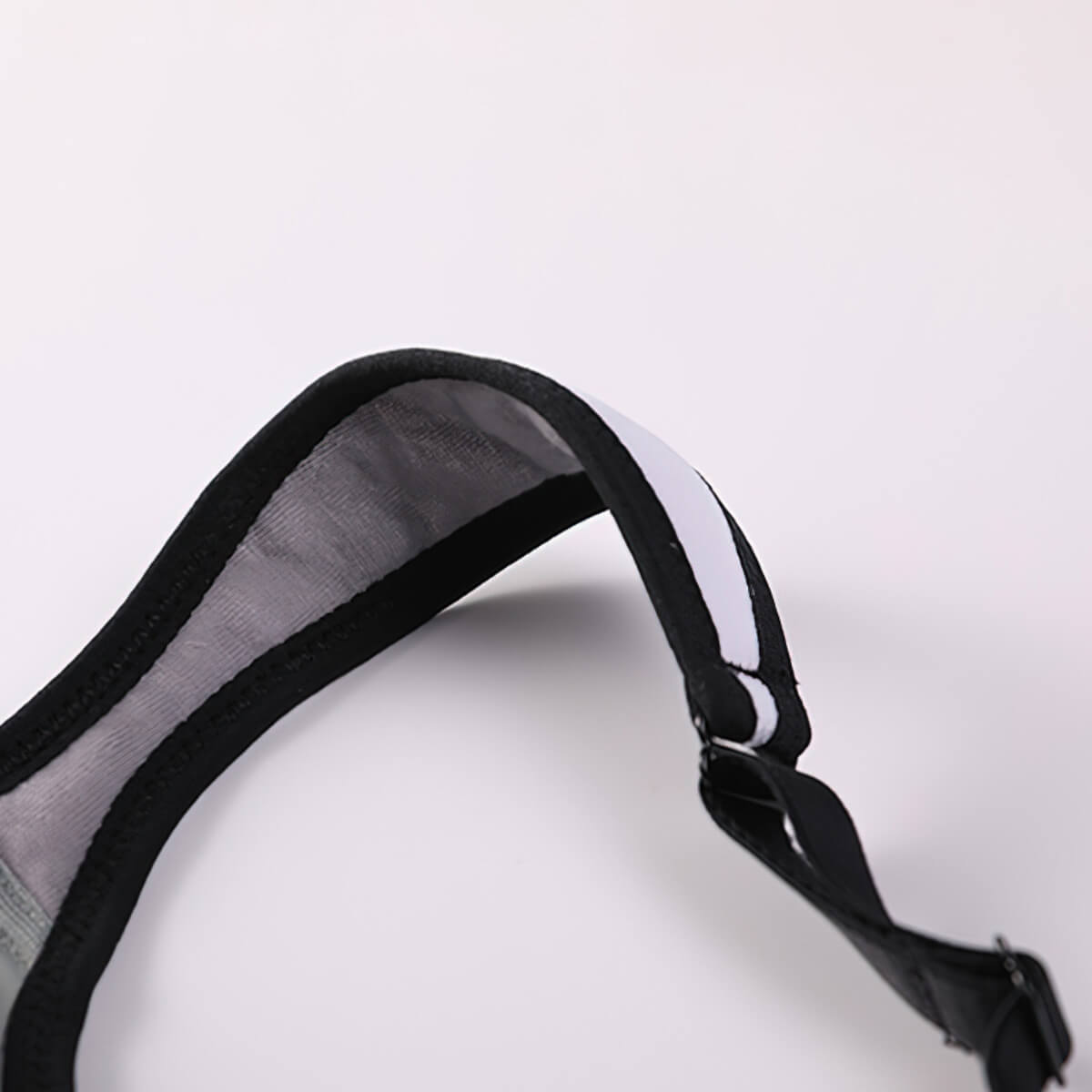 Moisture-wicking Bounce Control Back Closure Sports Bra - Okay Trendy