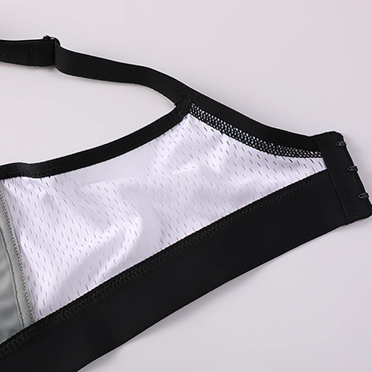 Moisture-wicking Bounce Control Back Closure Sports Bra - Okay Trendy