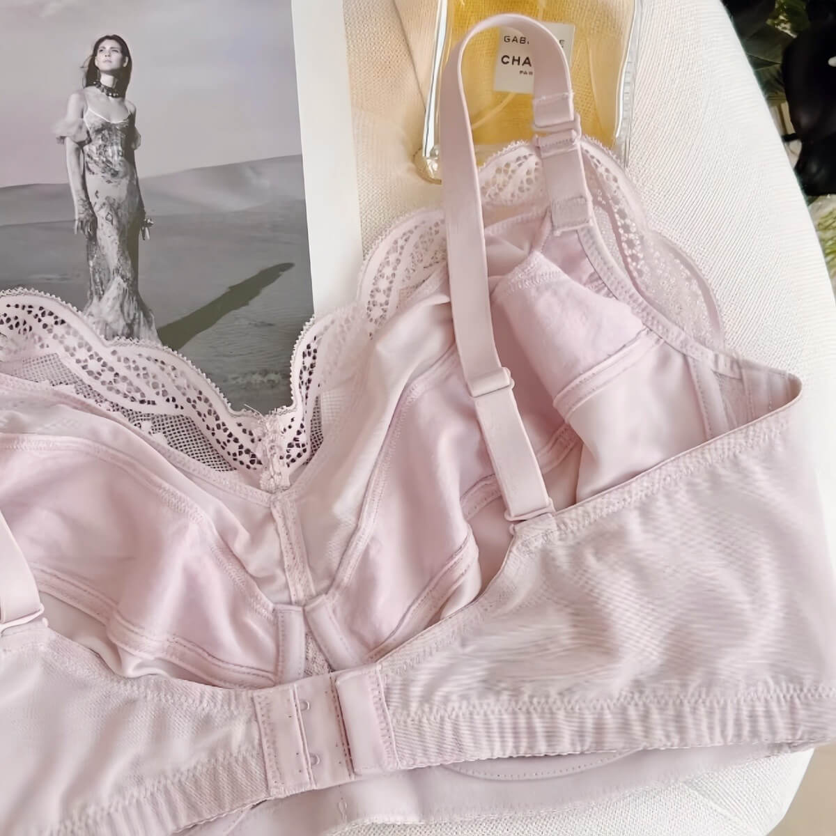 Convertible Plus Size Minimizer B-F Lace Ultra-Thin Bra, Soft Underwire Backless Brassiere