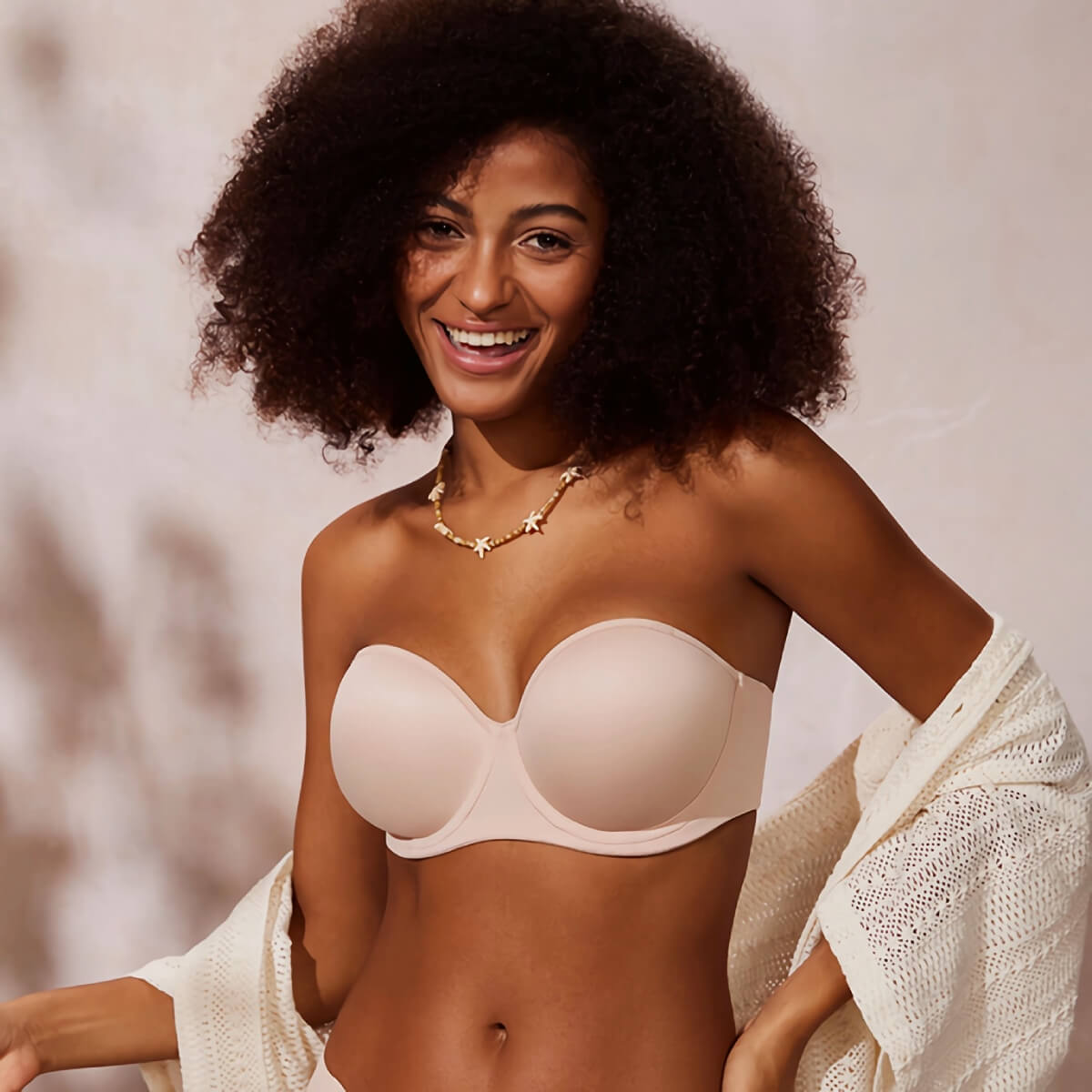 Seamless Strapless Bra for Big Busts with Secure Silicone Trim & Underwire